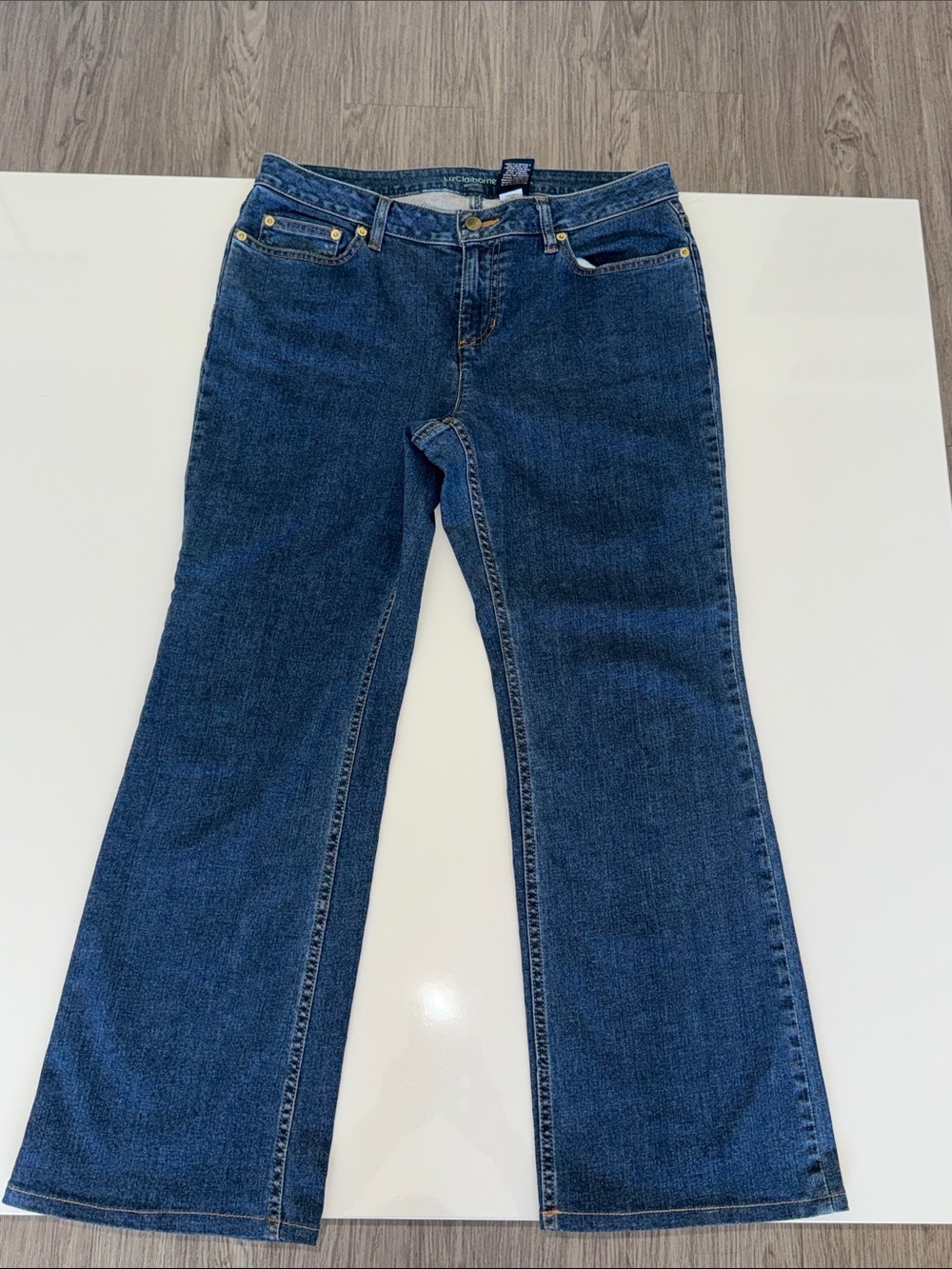 Liz Claiborne Dark Blue Flare Jackie  Jeans Size 10R